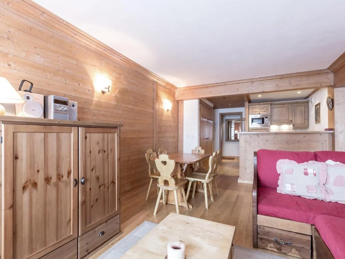 Appartement Elegant Avec Wifi, Terrasse Et Parking Couvert A Val-D'Isere, Proche Des Pistes - Fr-1-694-100 Apartment