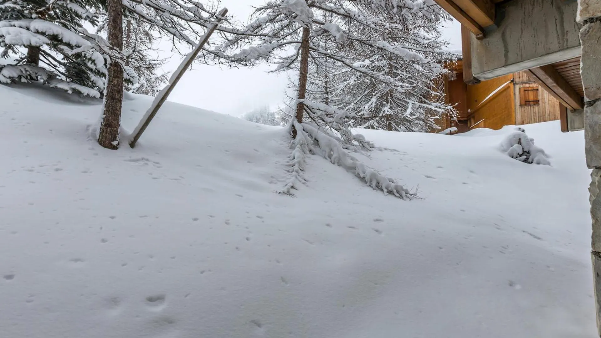 Appartement Elegant Avec Wifi, Terrasse Et Parking Couvert A Val-D'Isere, Proche Des Pistes - Fr-1-694-100